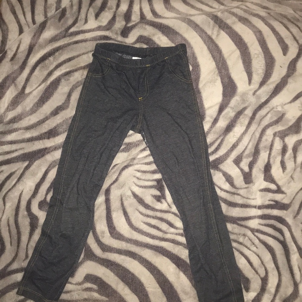 Girls Size Medium (7/8) Capri Leggings